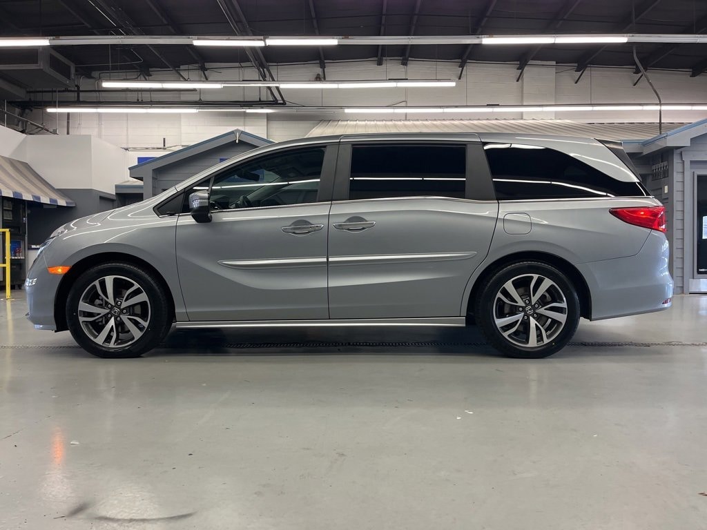 Used 2023 Honda Odyssey Touring Van