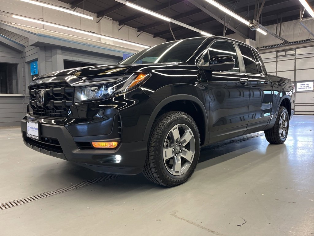 2025 Honda Ridgeline RTL photo 3