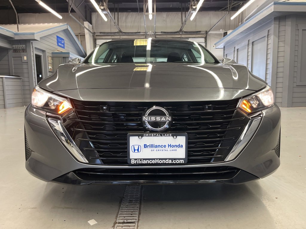 2025 Nissan Sentra SV photo 2