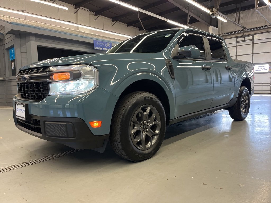 2022 Ford Maverick XLT photo 2