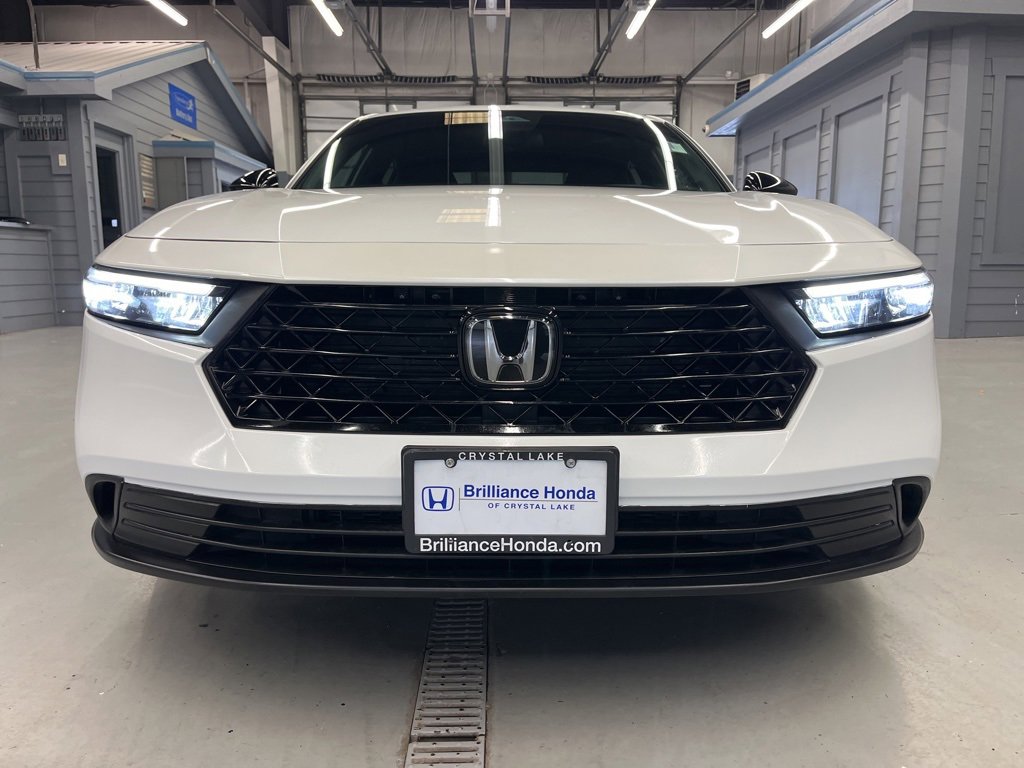 2023 Honda Accord Hybrid Sport photo 2