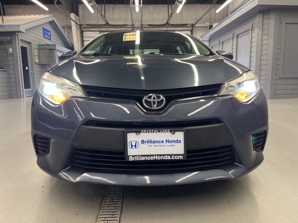 Used 2014 Toyota Corolla LE with VIN 5YFBURHE2EP068010 for sale in Crystal Lake, IL