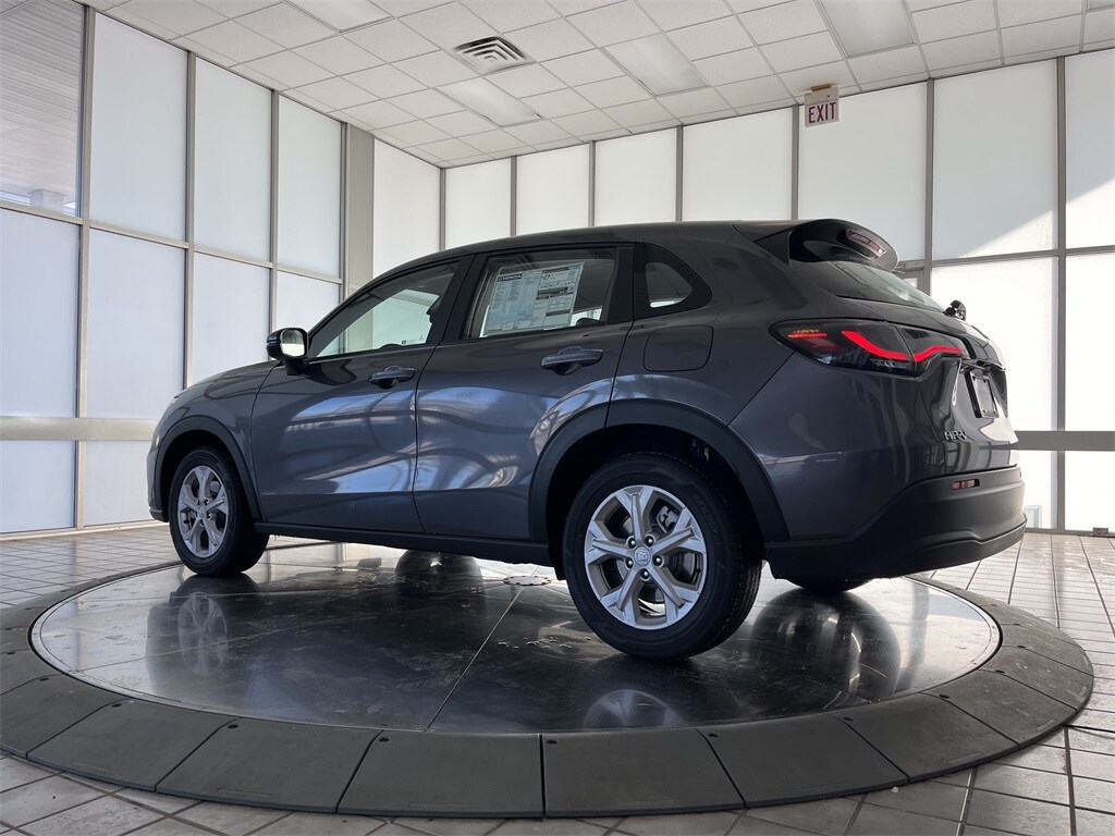 2025 Honda HR-V LX photo 3