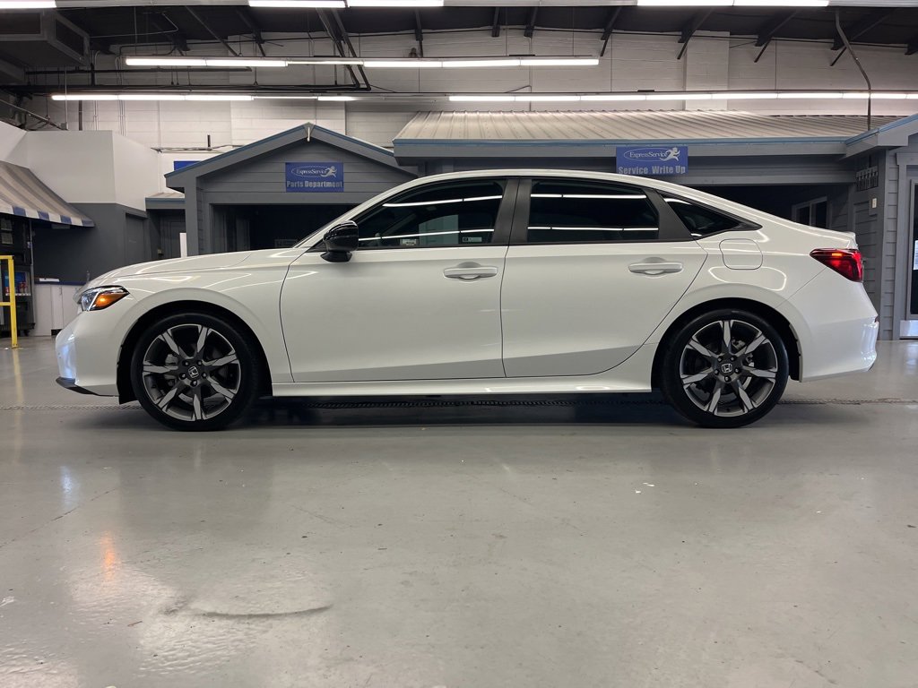 2025 Honda Civic Sport Touring Hybrid photo 4