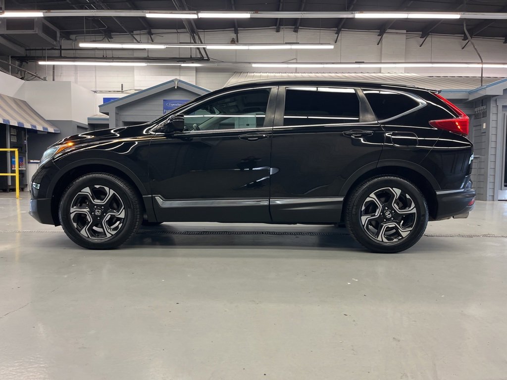 2017 Honda CR-V Touring photo 4
