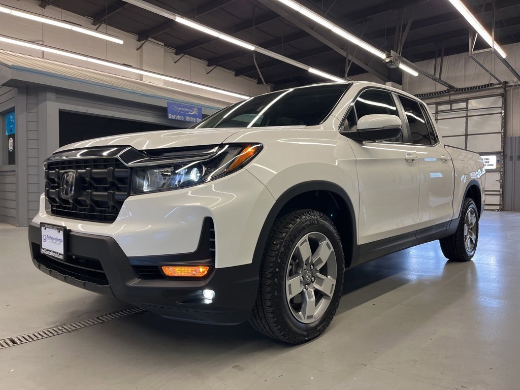 2025 Honda Ridgeline RTL photo 3