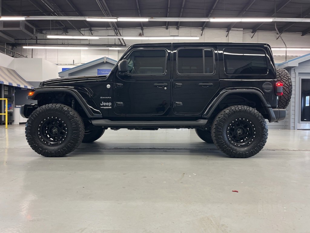 2020 Jeep Wrangler Unlimited Sahara photo 2