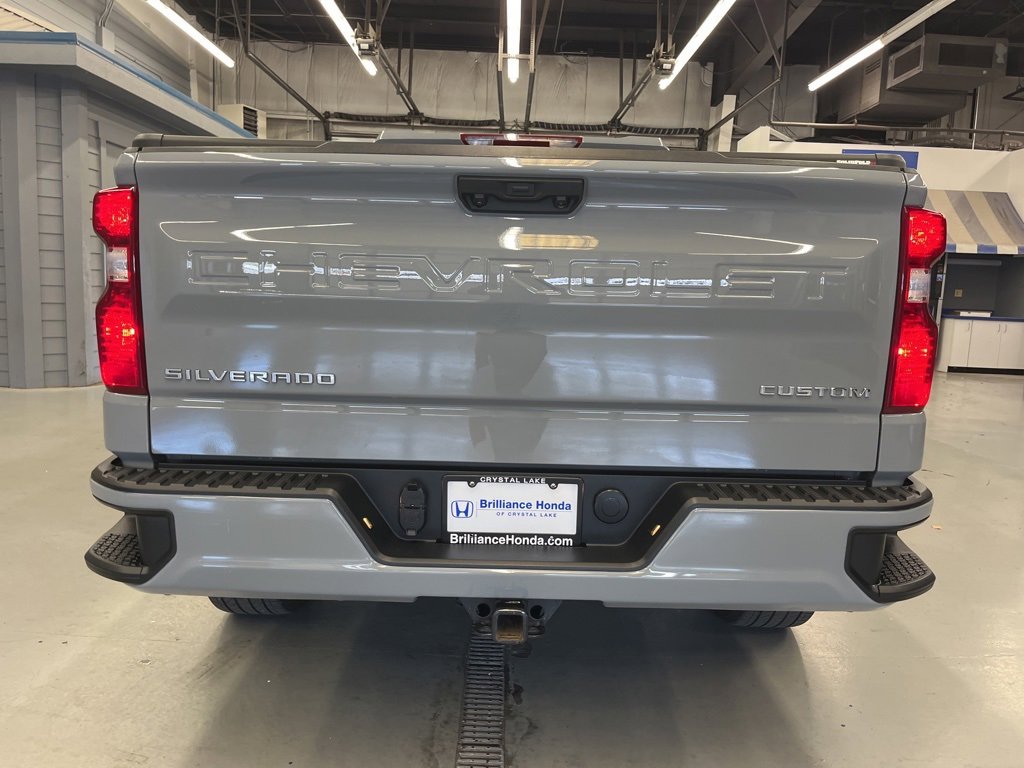 2024 Chevrolet Silverado 1500 Custom photo 2