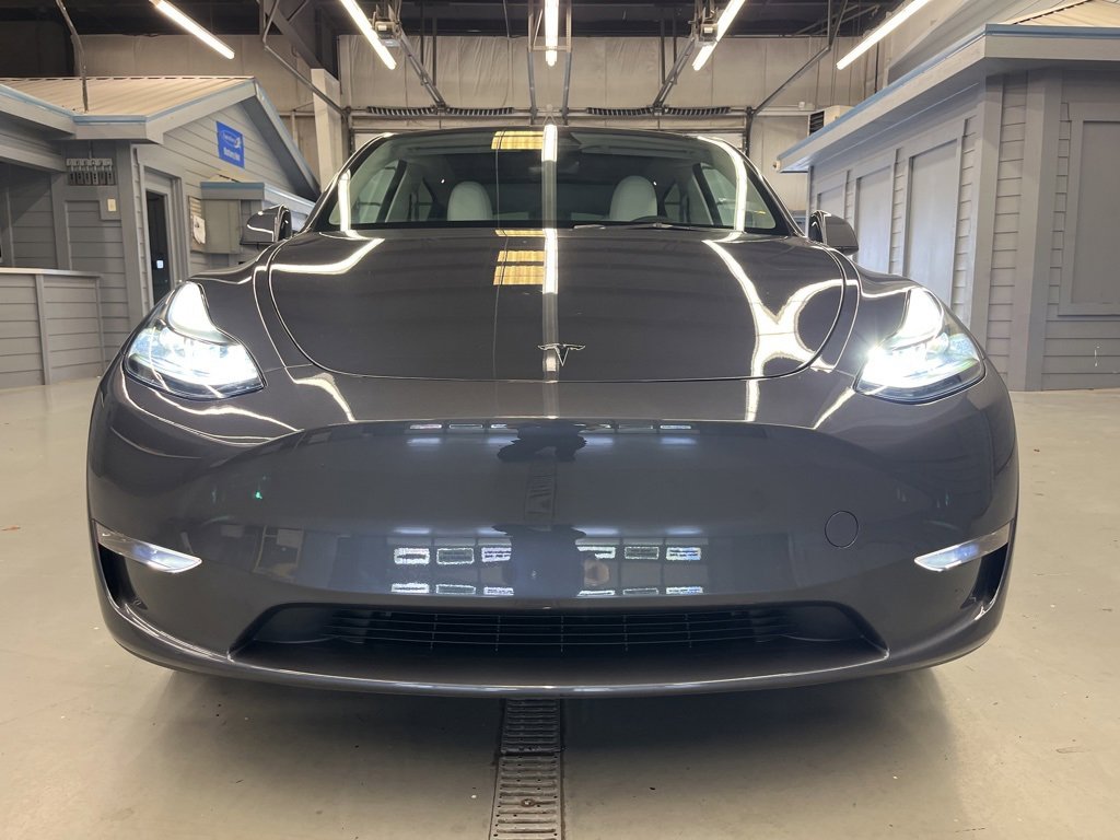 2023 Tesla Model Y Long Range photo 2