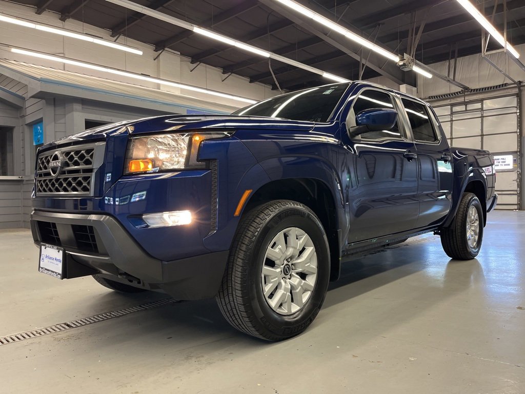 2023 Nissan Frontier Crew Cab photo 3