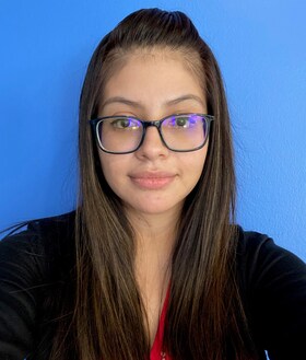 Staff member Laura Lopez from ID_c1cfb1431fde
