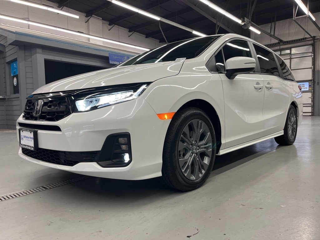 Used 2025 Honda Odyssey Touring Van