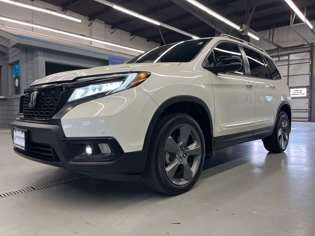 2019 Honda Passport Touring photo 2