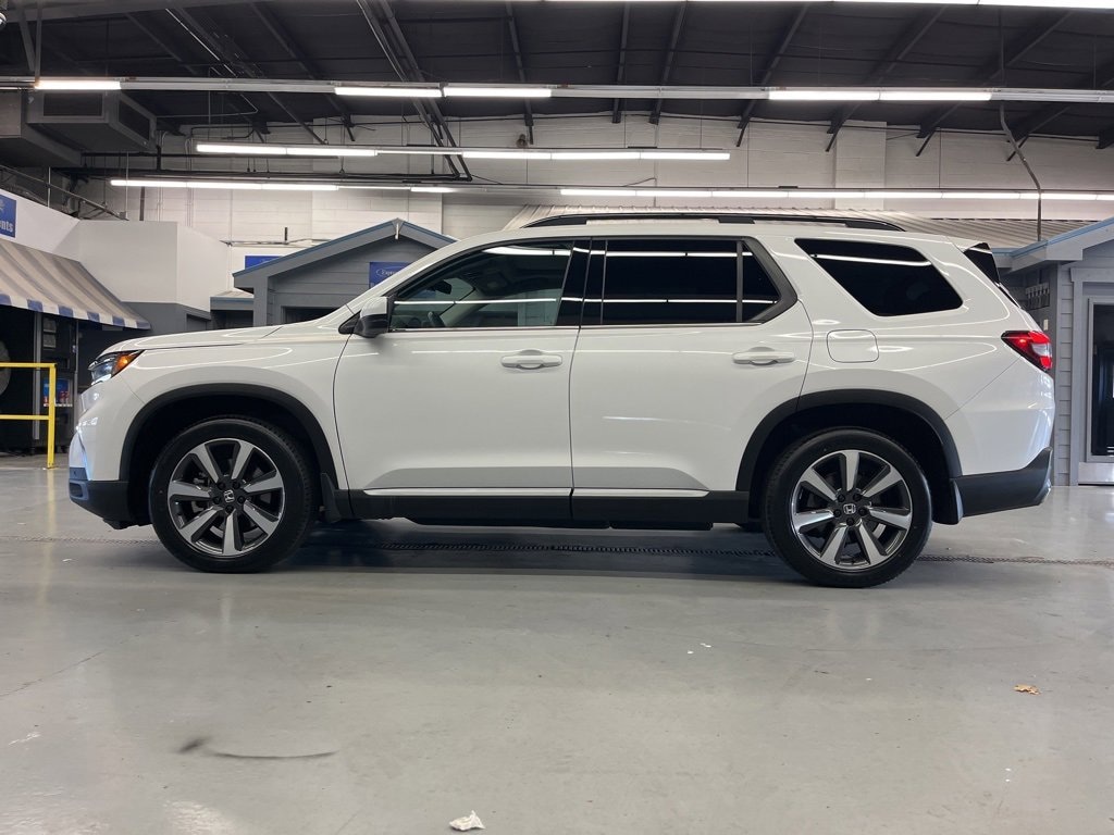 Used 2023 Honda Pilot Touring SUV