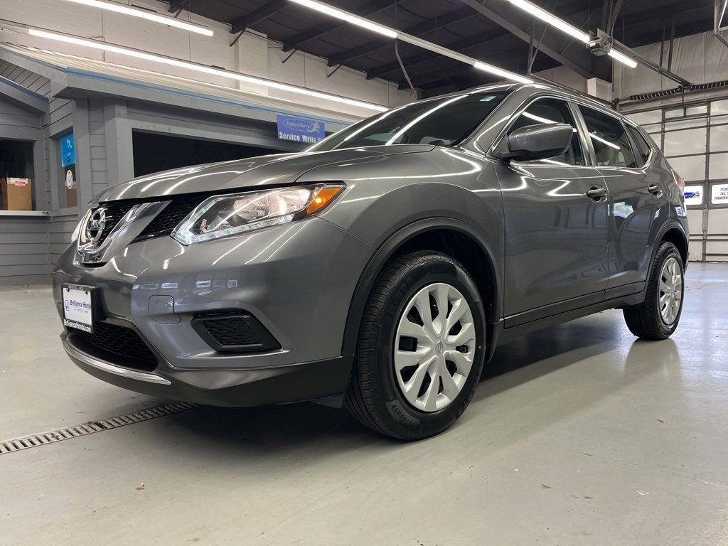 2016 Nissan Rogue S photo 3