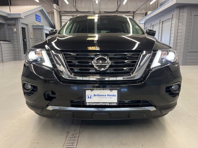 Used 2017 Nissan Pathfinder SV with VIN 5N1DR2MM3HC635557 for sale in Crystal Lake, IL