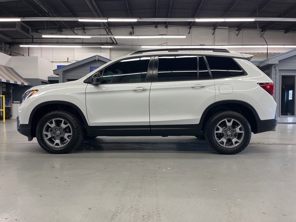 2022 Honda Passport TrailSport photo 3