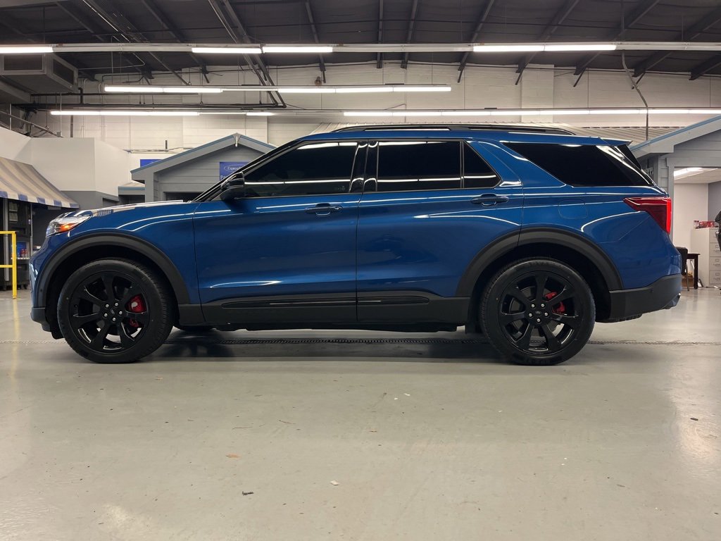 2020 Ford Explorer ST photo 4