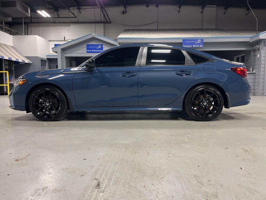 2025 Honda Civic Hybrid Sport photo 3