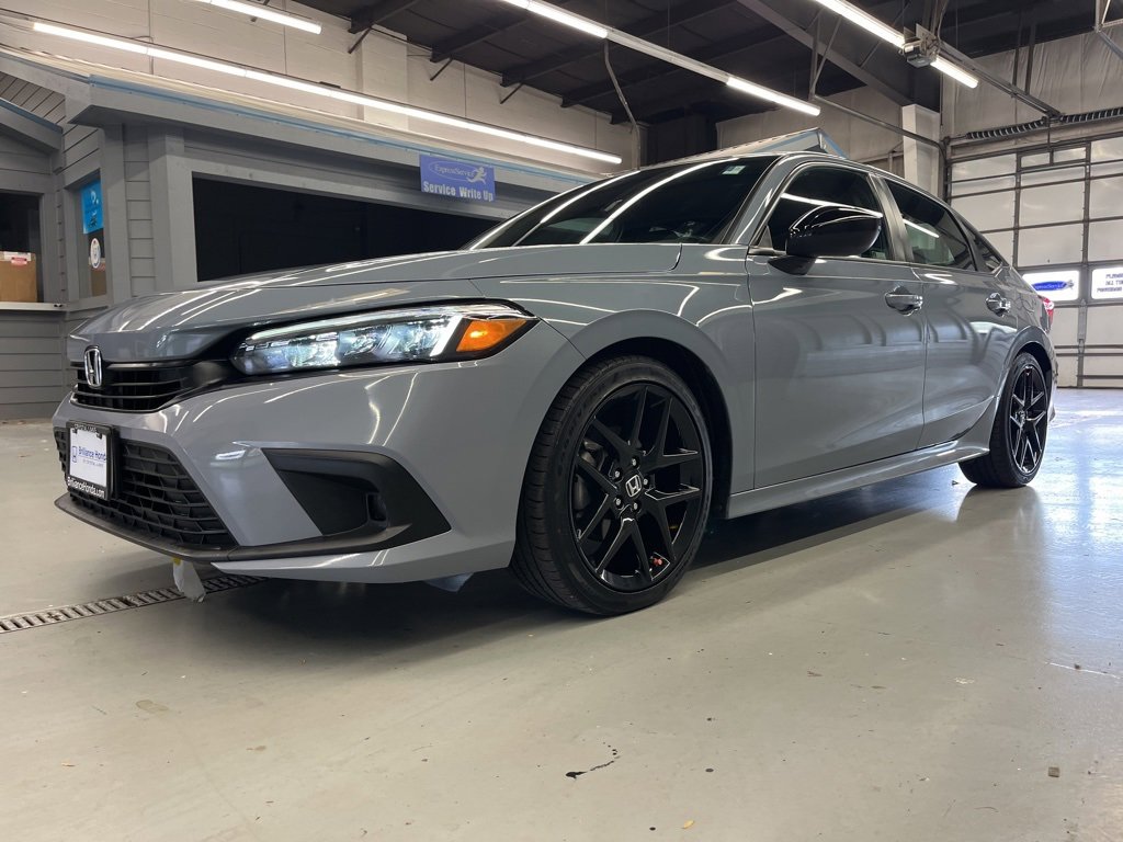 2023 Honda Civic Sport photo 3