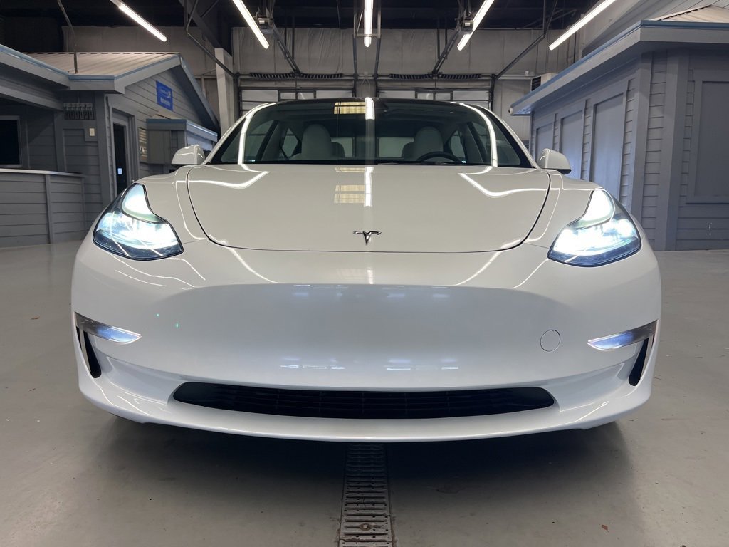 2023 Tesla Model 3 Performance photo 2