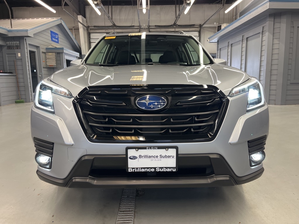 Used 2024 Subaru Forester Limited with VIN JF2SKALC3RH511040 for sale in Elgin, IL