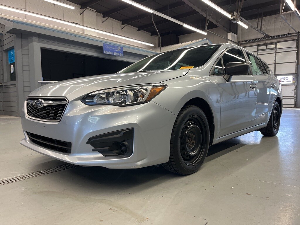 2019 Subaru Impreza 2.0i photo 3