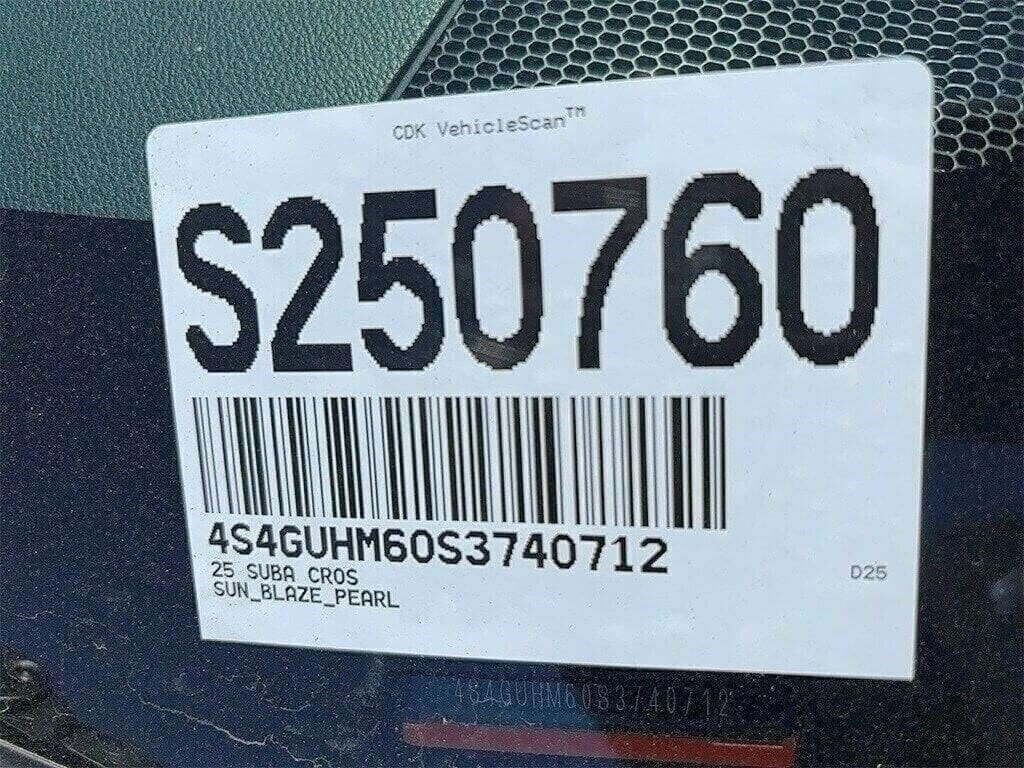 2025 Subaru Crosstrek Limited photo 2