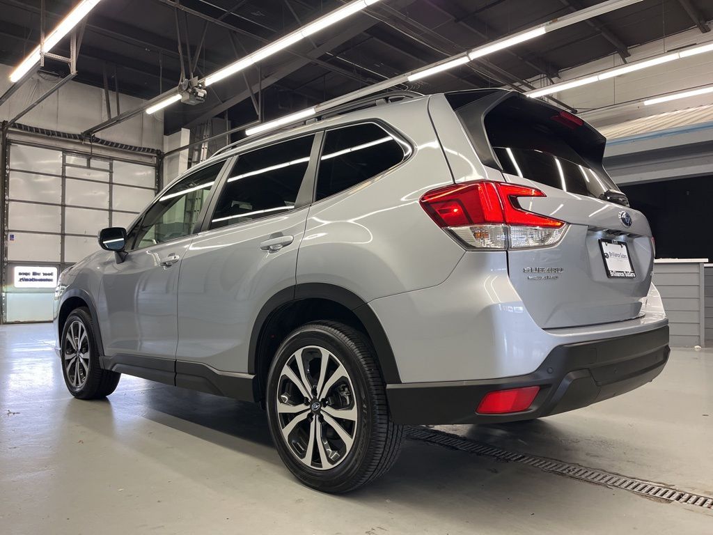 2024 Subaru Forester Limited - Photo 6