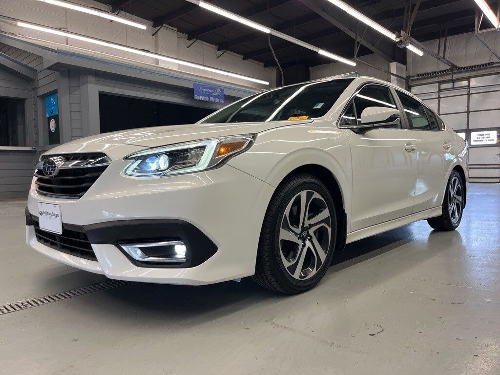 2022 Subaru Legacy Limited photo 3