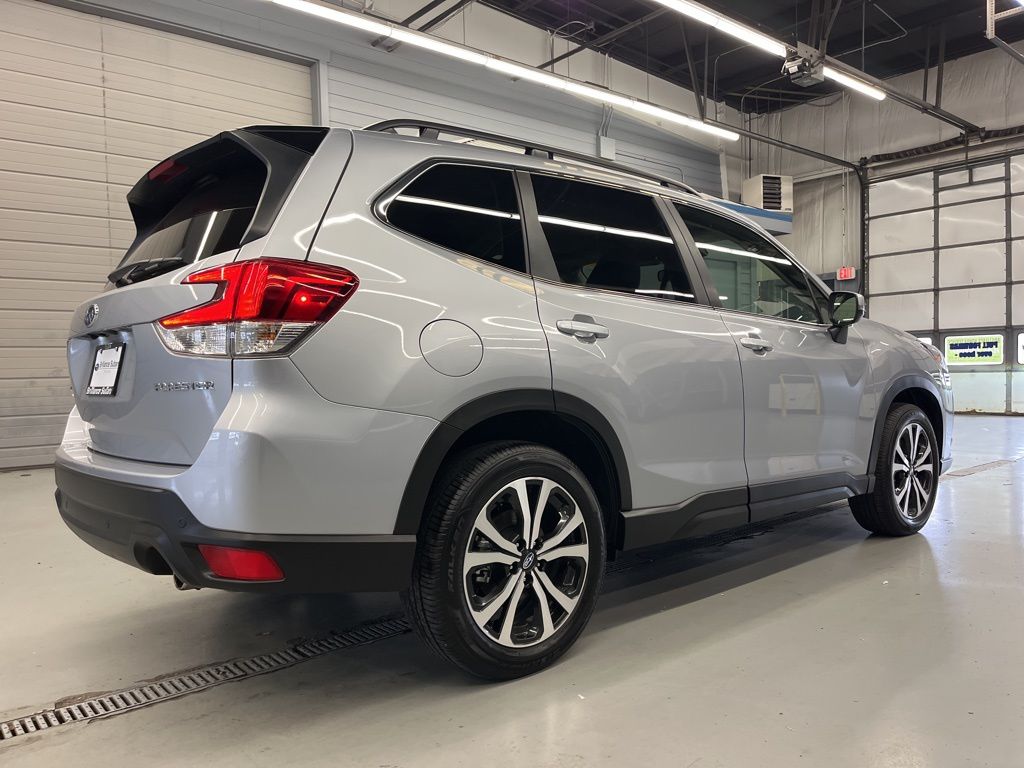 2024 Subaru Forester Limited - Photo 8