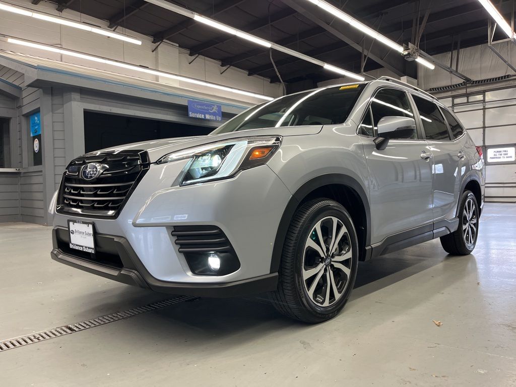 2024 Subaru Forester Limited - Photo 4