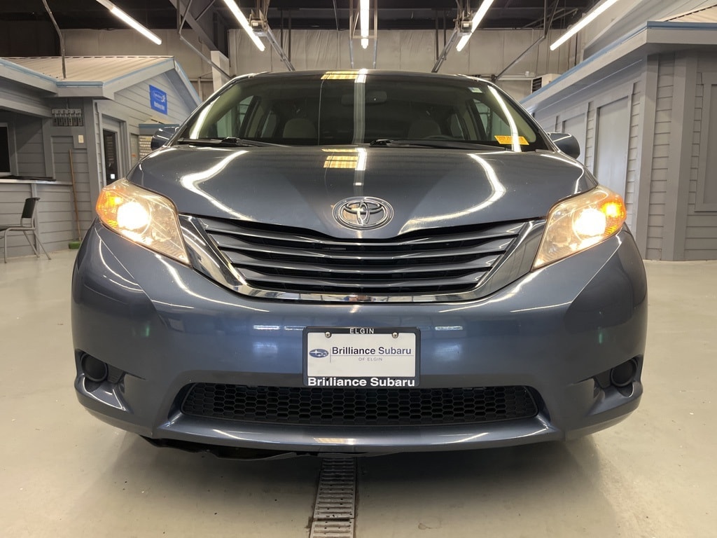 Used 2016 Toyota Sienna LE with VIN 5TDKK3DC6GS737347 for sale in Elgin, IL