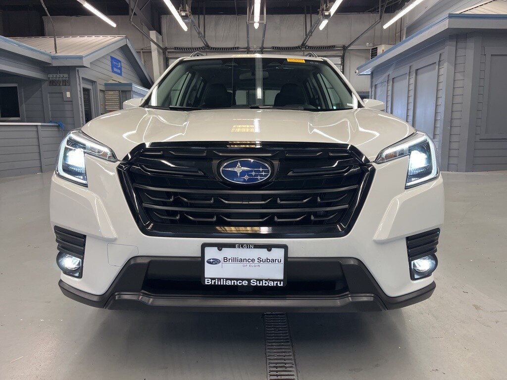 2024 Subaru Forester Limited photo 2