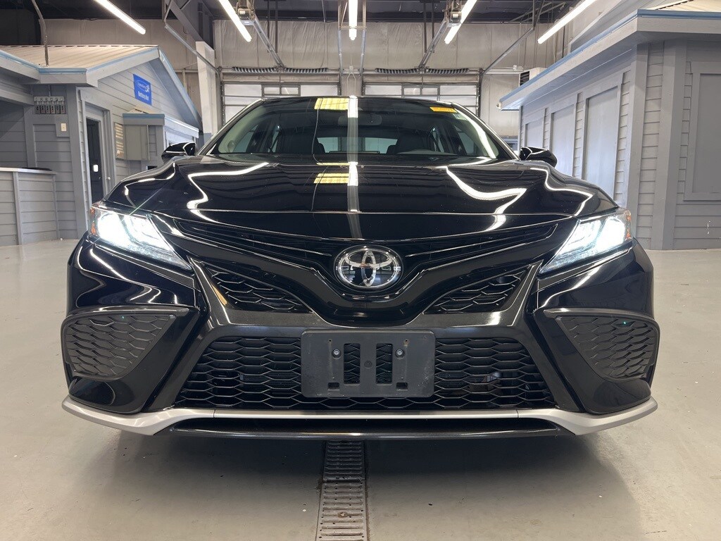 2021 Toyota Camry XSE V6 photo 2