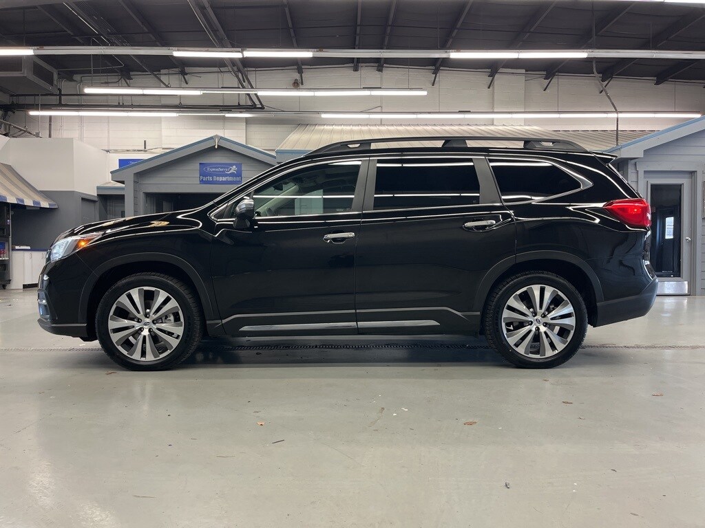 2022 Subaru Ascent Touring photo 4