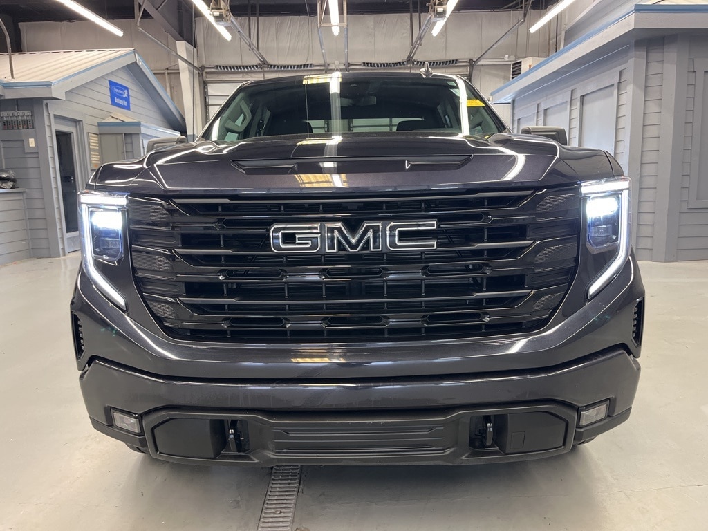 Used 2023 GMC Sierra 1500 Elevation with VIN 1GTUUCED0PZ166124 for sale in Elgin, IL