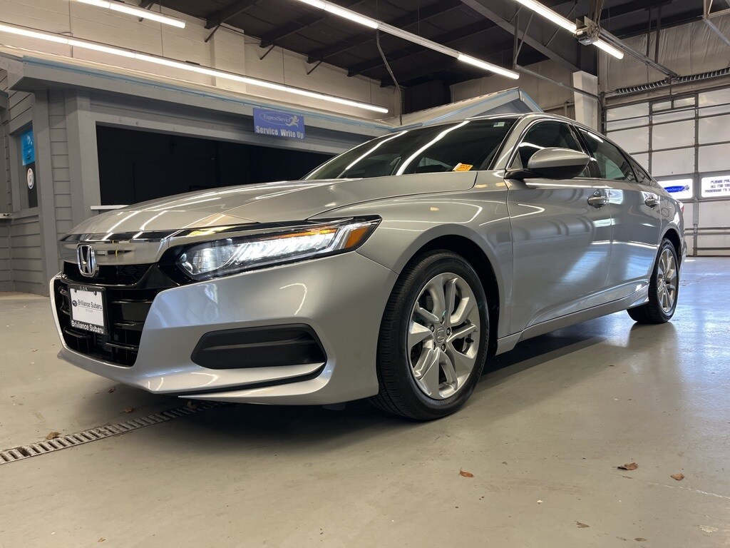 2019 Honda Accord LX photo 3