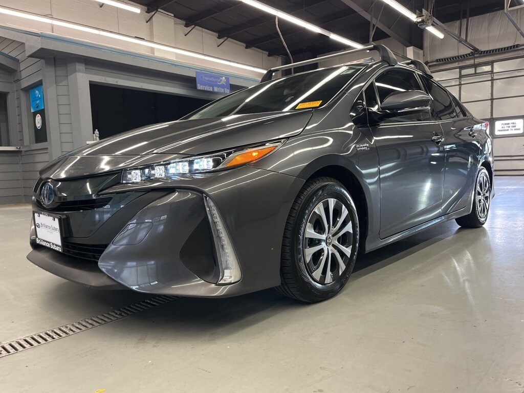 2020 Toyota Prius Prime photo 2