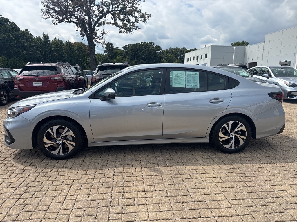 2025 Subaru Legacy Premium photo 4