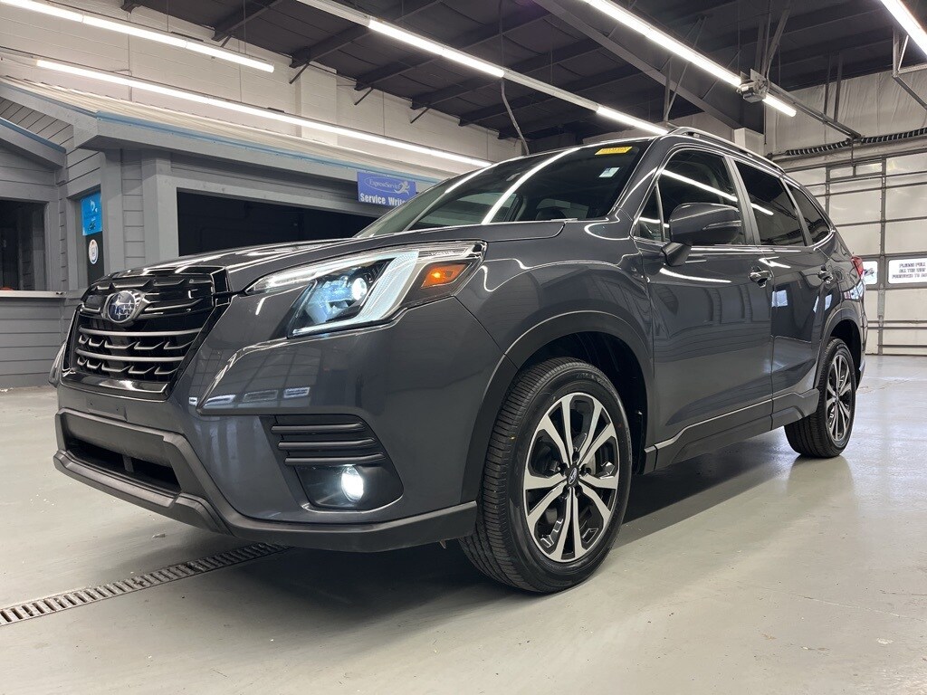 2024 Subaru Forester Limited photo 3