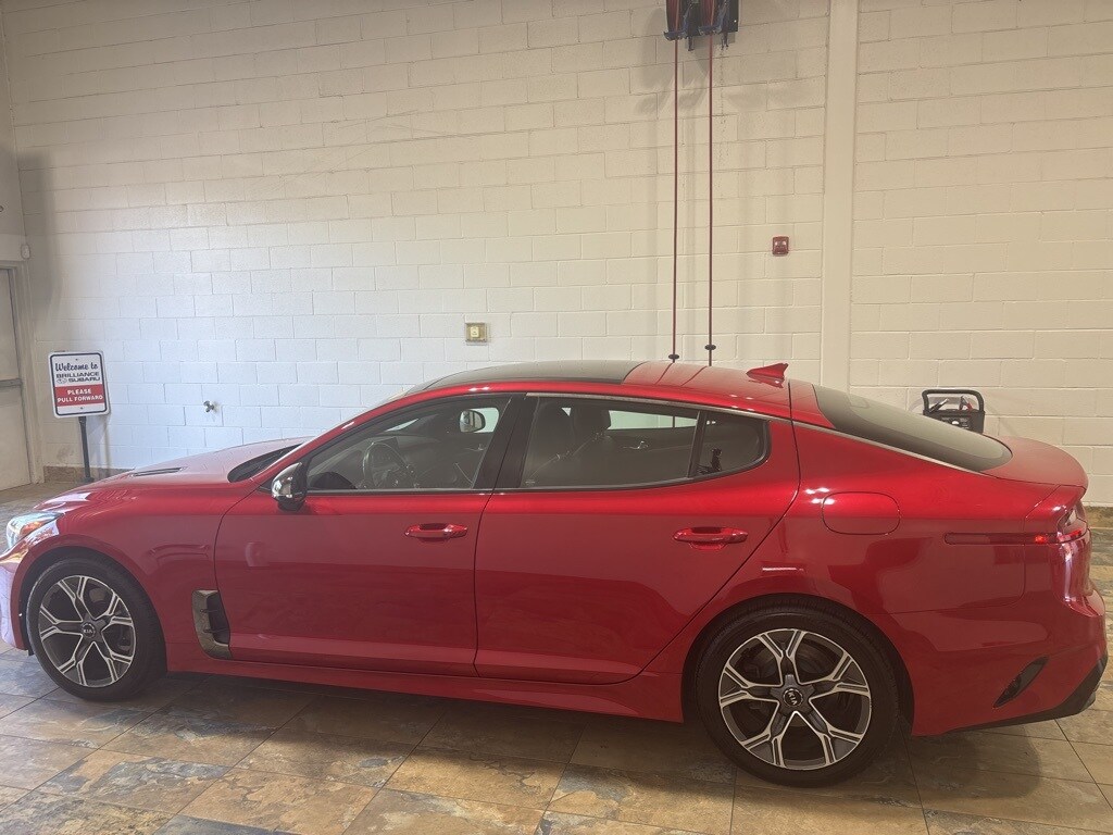 2020 Kia Stinger GT-Line photo 4