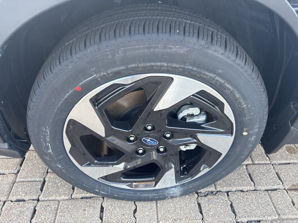 2025 Subaru Crosstrek Limited photo 3