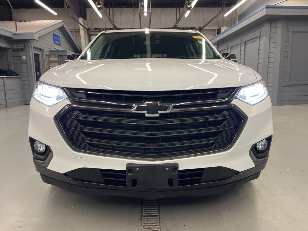Used 2019 Chevrolet Traverse Premier with VIN 1GNEVKKW0KJ178340 for sale in Elgin, IL
