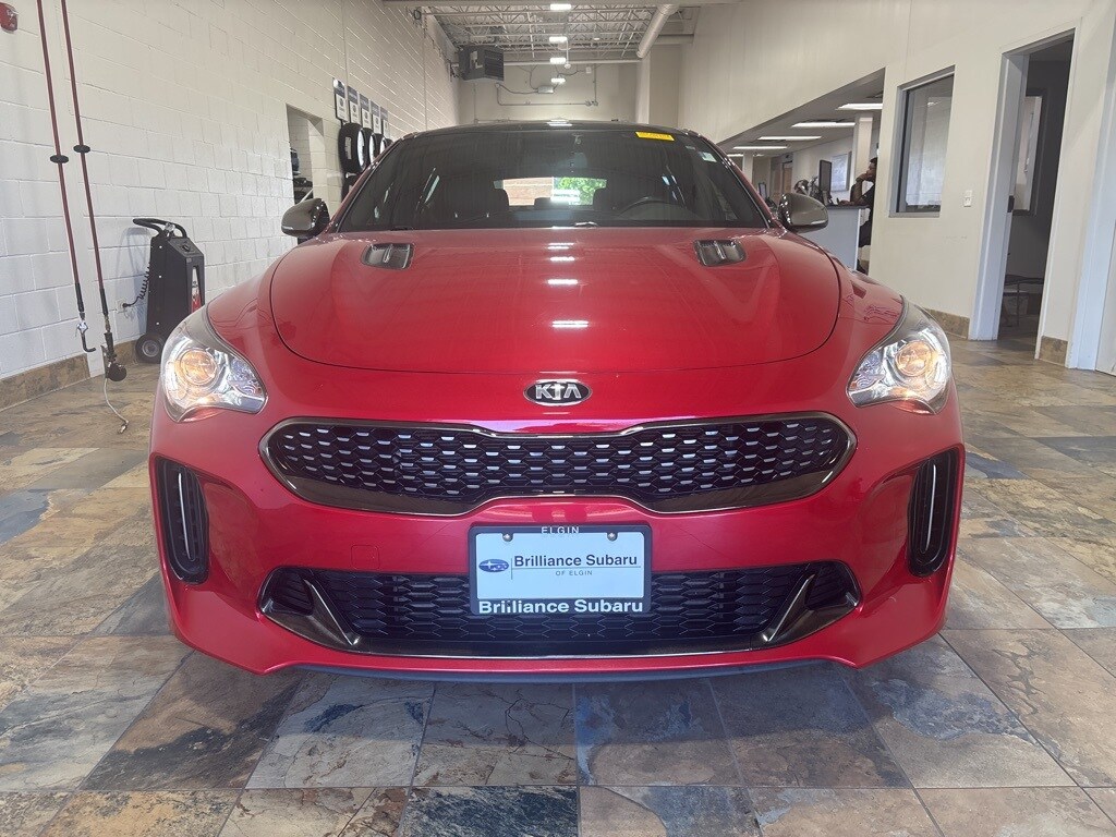 2020 Kia Stinger GT-Line photo 2
