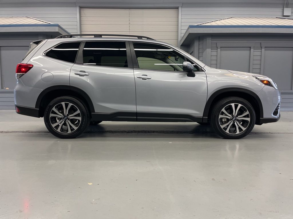 2024 Subaru Forester Limited - Photo 9