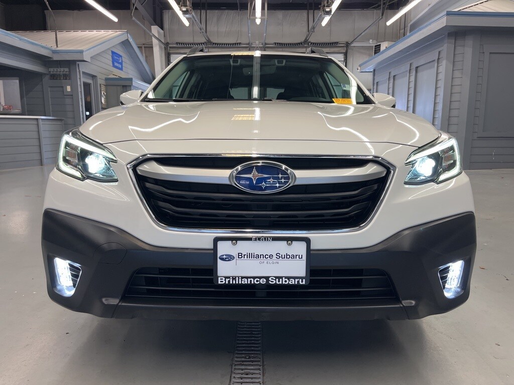 2020 Subaru Outback Premium photo 2