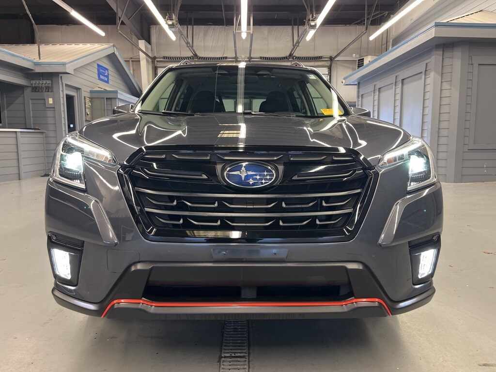 2023 Subaru Forester Sport photo 2