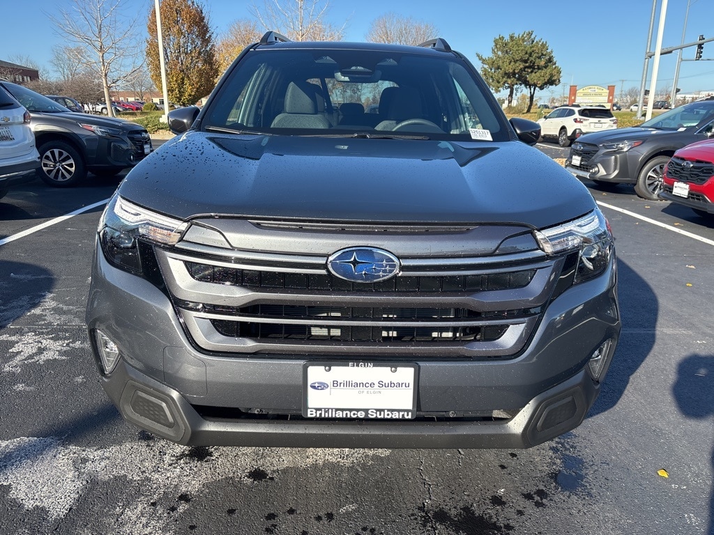 2025 Subaru Forester Premium photo 2