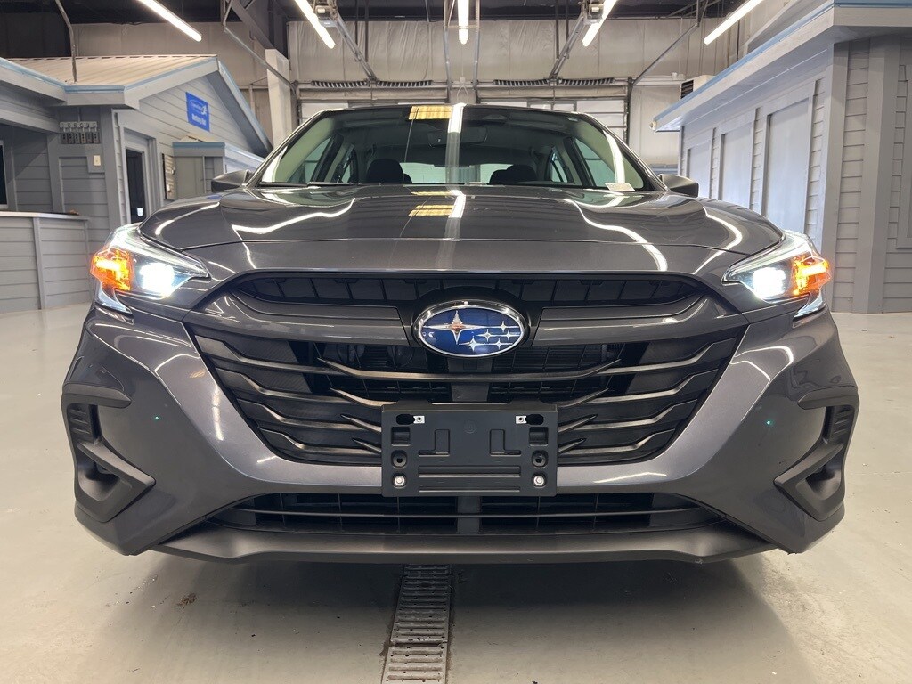 2025 Subaru Legacy Base photo 2
